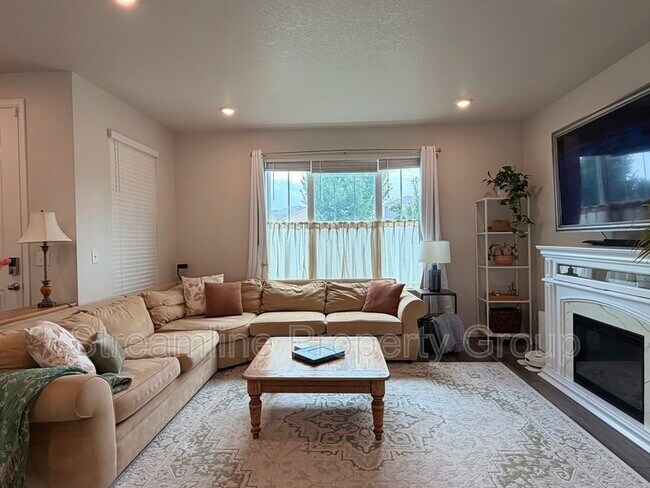 Foto del edificio - 5117 Buckwheat Rd