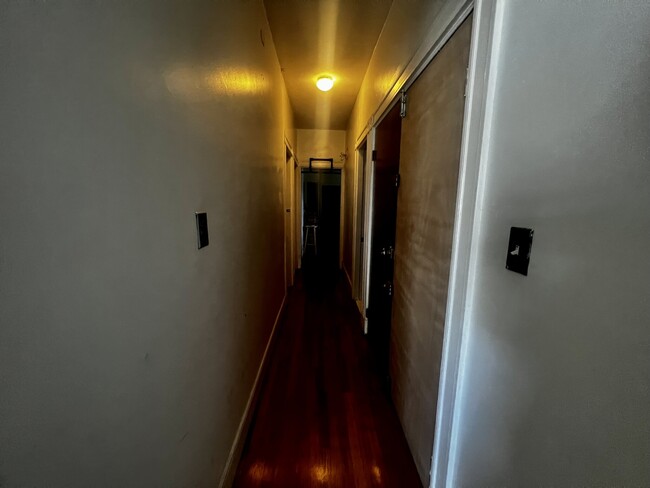 Building Photo - 20 Bynner St