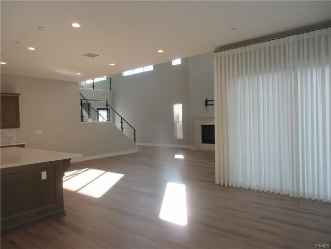 Building Photo - 20601 Hummingbird Ct