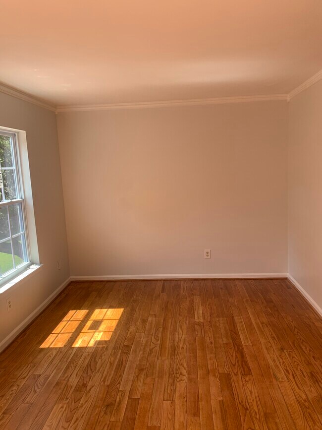 Foto del edificio - 7308 Charlesborough Ct