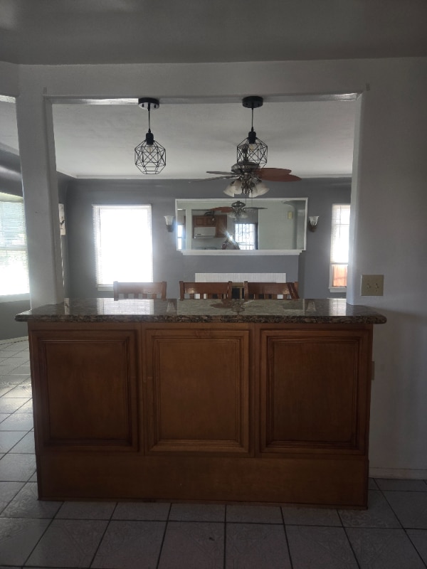 Foto del edificio - 2705 E 111th St