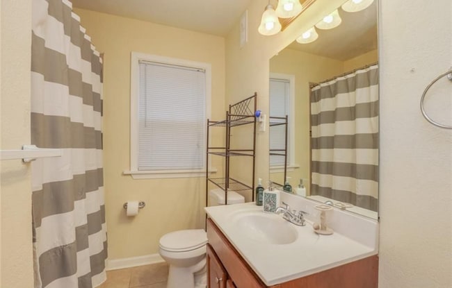 Building Photo - 3426 Johns St