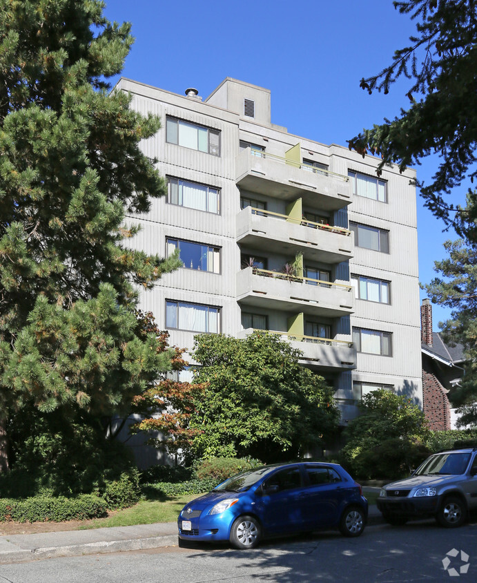 Building Photo - Moreland Kennedy House