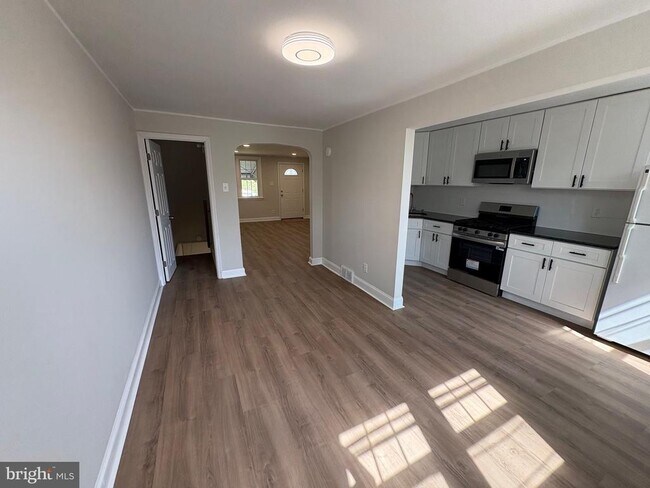 Foto del edificio - 5240 Fairhaven Rd