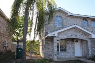 Building Photo - 12 Ashley Dr