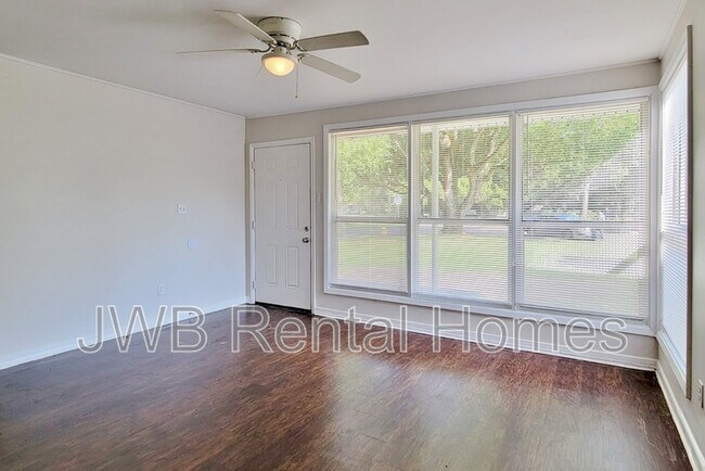 Foto del edificio - 9267 Waynesboro Ave