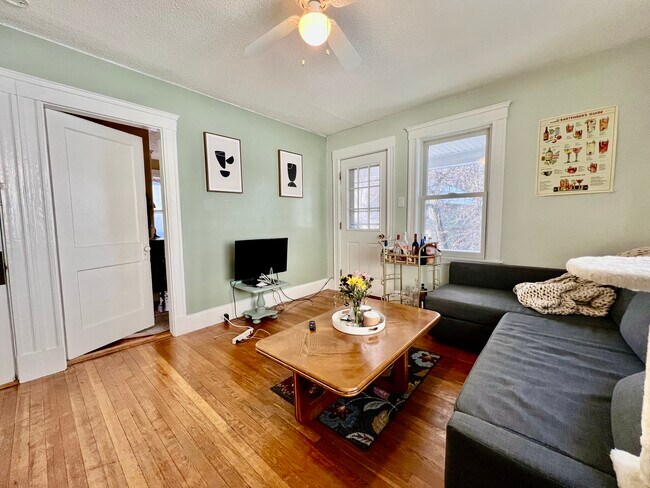 Foto del edificio - 44 Day St