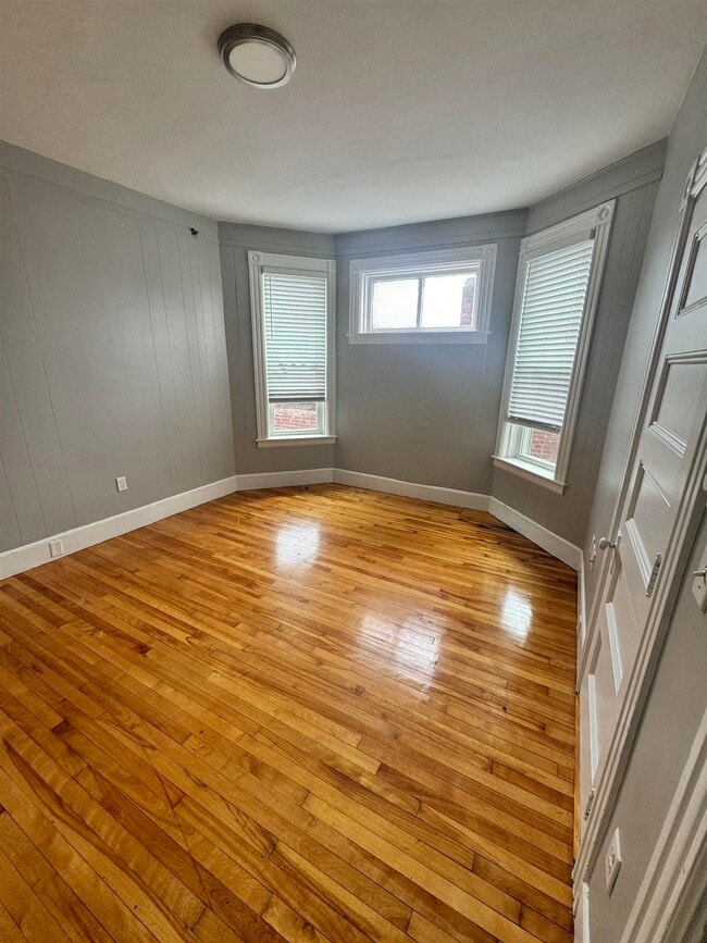 Foto del edificio - 4 N State St