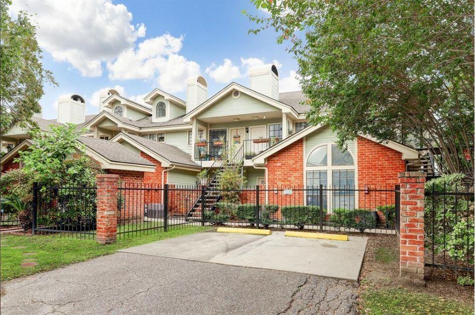 Foto principal - 4900 Floyd St
