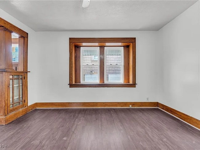 Building Photo - 908 Dayton St