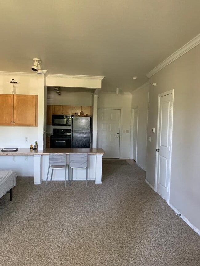 Foto del edificio - 13560 Technology Dr