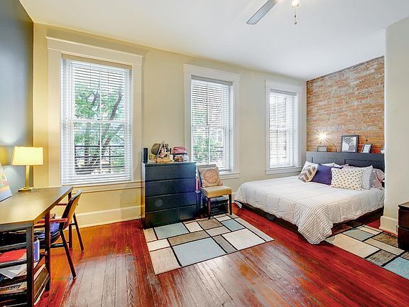 Building Photo - Condo in Italianate building in Over-the-R...