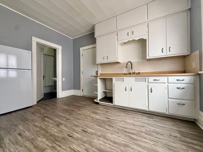 Building Photo - Two Bedroom Home in Muskegon