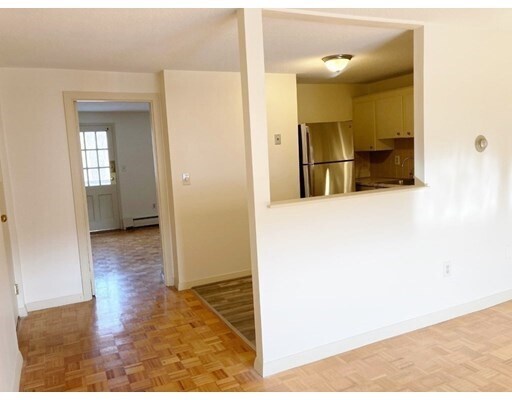 Building Photo - 90 Washington Park Dr