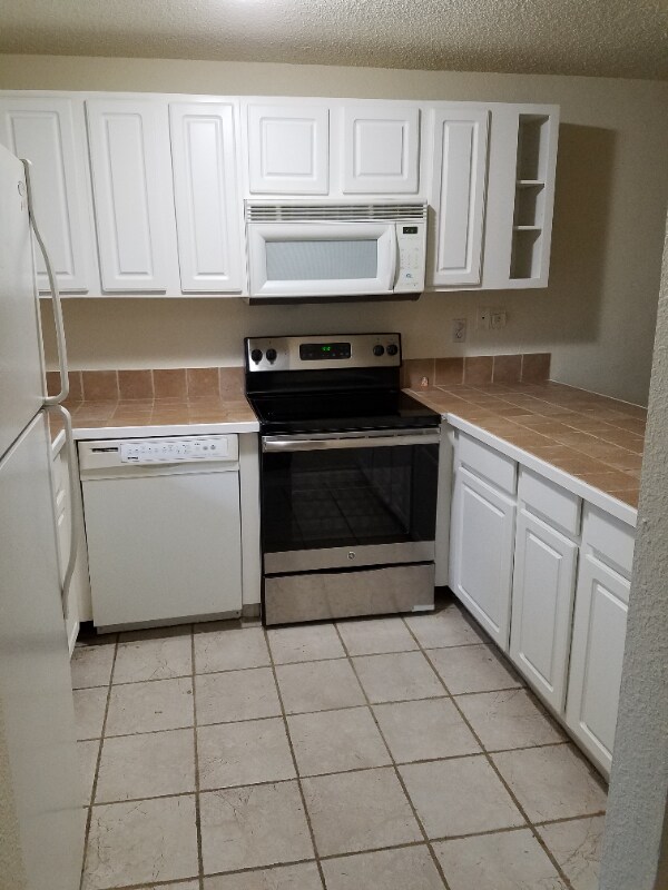 Foto del edificio - 14527 NE 40th St