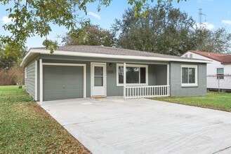 Building Photo - 3314 1st Ave S