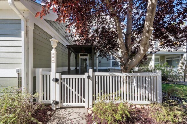 Photo - 1963 Grays Peak Dr Apartment