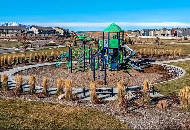 Foto del edificio - 8075 Basaltic Dr