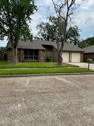 Building Photo - 2411 Farriers Bend Dr