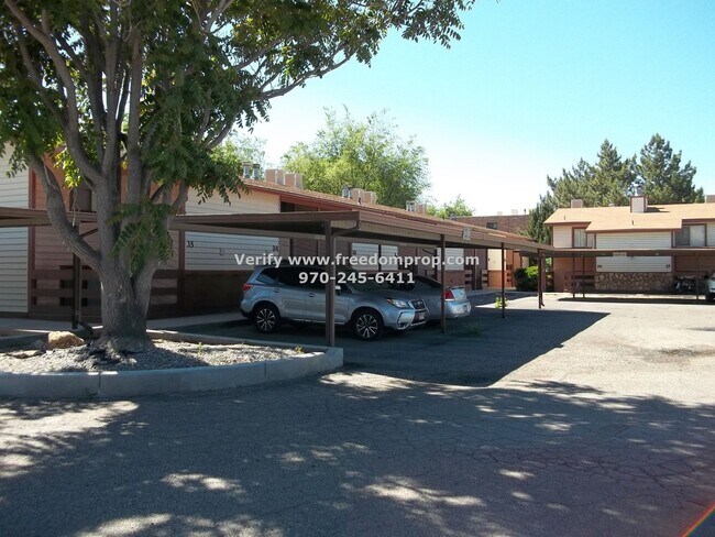 Foto del edificio - Near CMU & St. Mary's 2 Bedroom 1.5 Bath T...