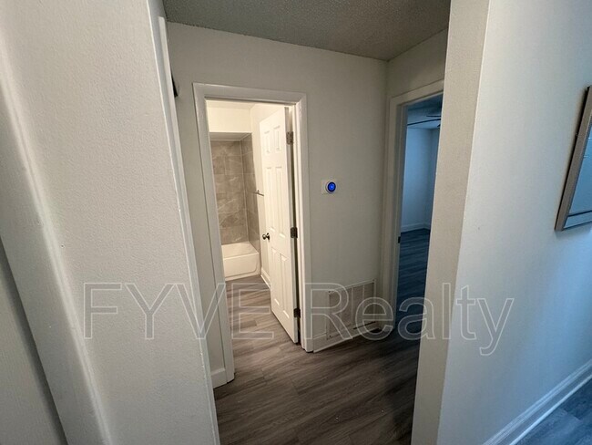 Building Photo - 12222 Fox Hound Ln