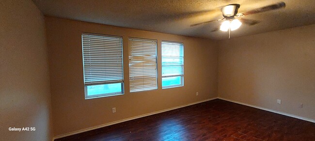Building Photo - 3054 Dusty Ridge Dr