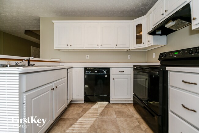 Building Photo - 75 Hunters Ridge Dr