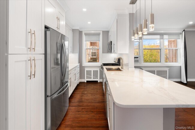 Foto del edificio - 1133 Midland Ave