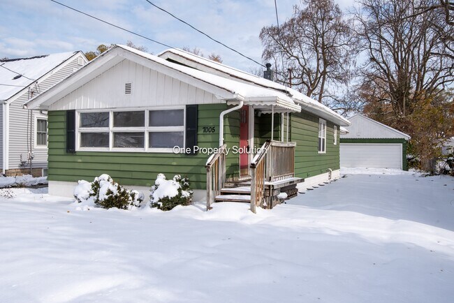 Foto del edificio - 7005 Broadway