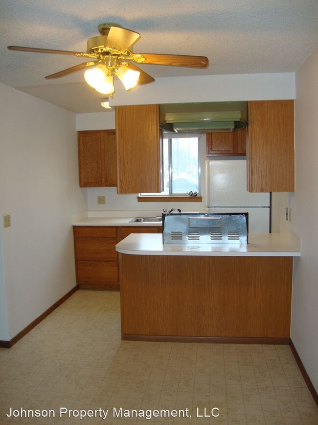 Foto del edificio - 2112 W Northwest Blvd