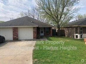 Building Photo - 932 Maplewood Dr