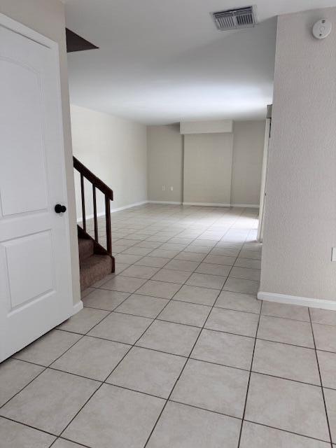 Building Photo - 904 9th Ct