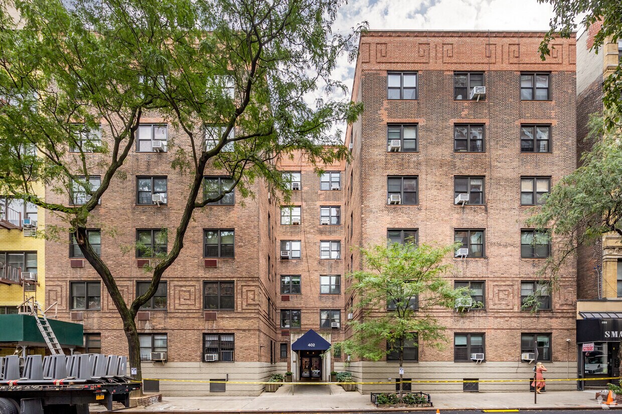 Primary Photo - Lenox Hill