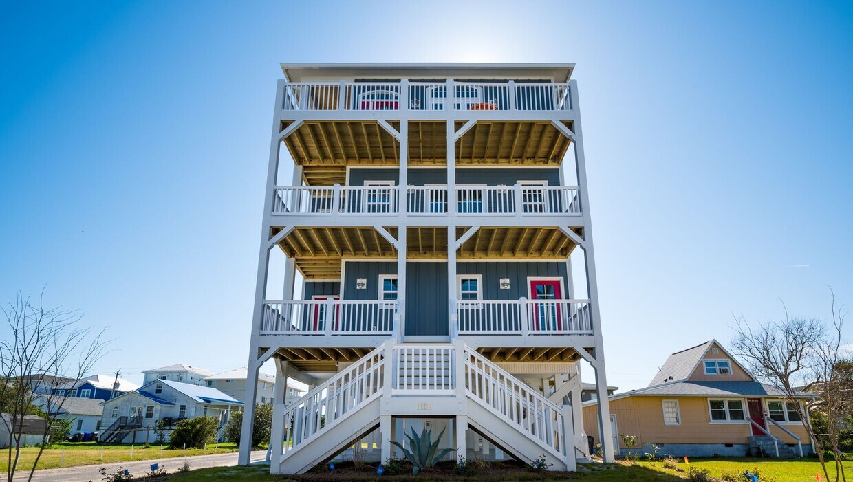 Spend the Winter at the Beach! House Rental in Carolina Beach, NC