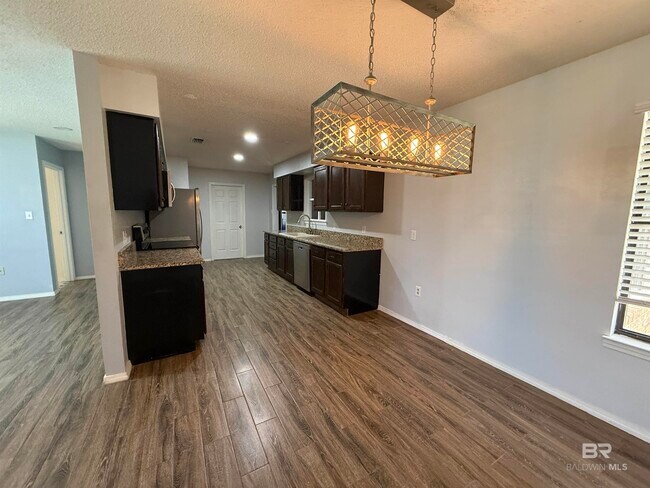 Foto del edificio - 523 W Amanda Ave