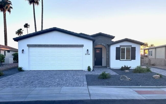 Building Photo - 2734 N Trevino Pl
