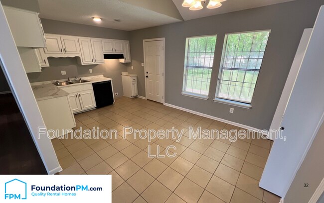 Foto del edificio - 5138 Chantilly Dr