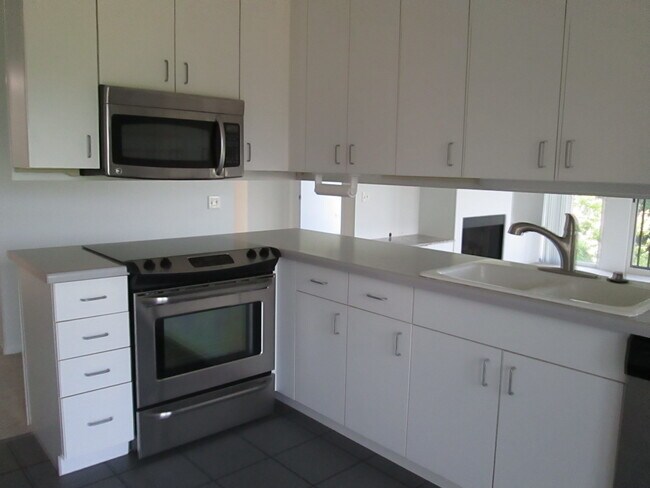 Building Photo - 372 Kelburn Rd