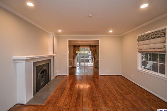 Building Photo - 4629 Alta Canyada Rd