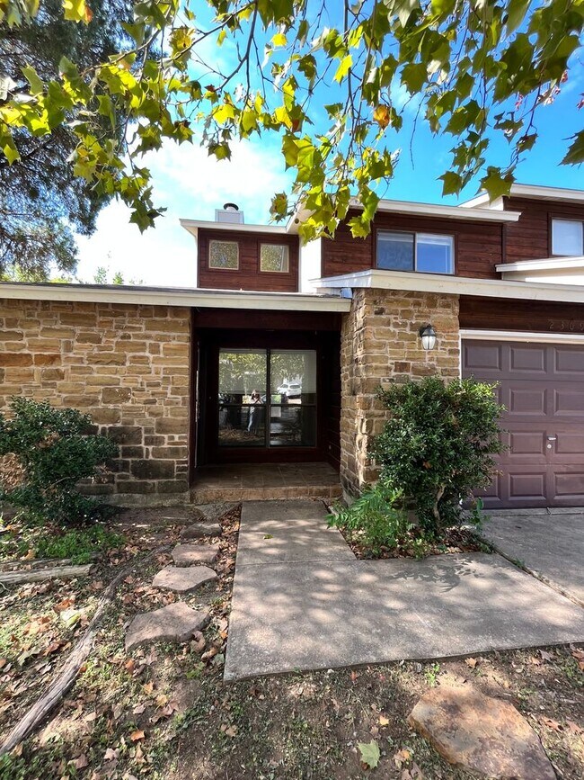 Building Photo - 2309 Pena Cove