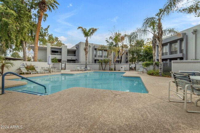 Foto del edificio - 5207 N 24th St