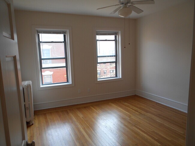 Foto del edificio - 30 Edgerly Rd