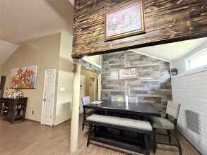 Building Photo - 11835 Greencanyon Dr