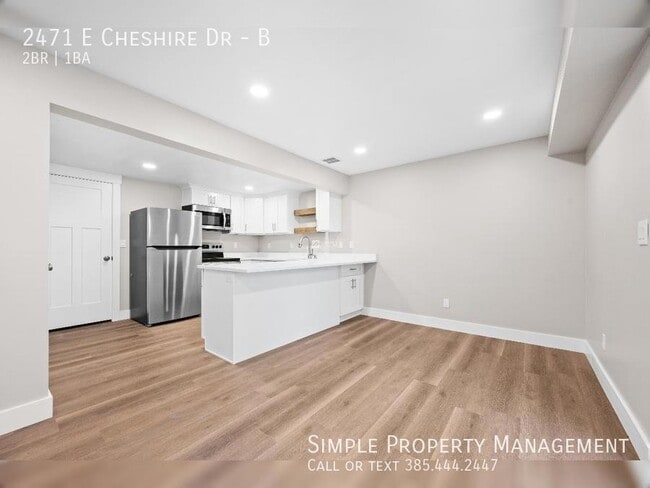 Building Photo - 2471 Cheshire Dr