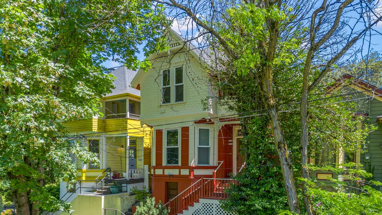 Foto principal - 3208 S Kelly Ave