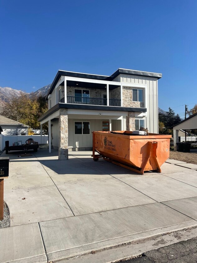 Foto principal - 535 S 700 E St