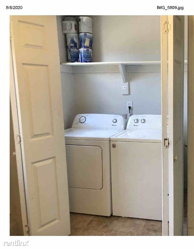 Building Photo - 4 br, 2 bath House - 1420 W Clay St