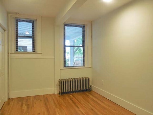 Foto del edificio - 42 Cedar St