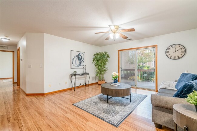 Foto del edificio - 45969 Tallgrass Ct