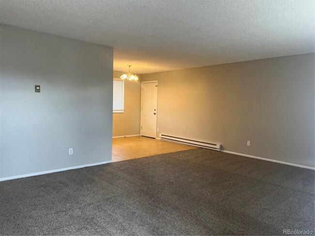 Foto del edificio - 17403 E Louisiana Ave